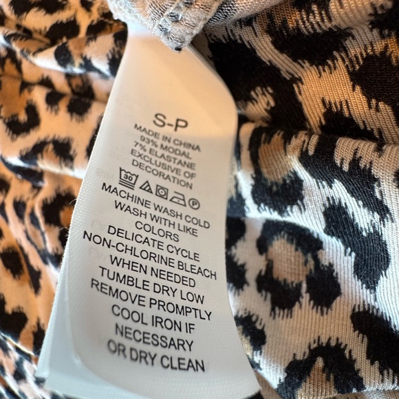 Kate Spade Leopard Animal Print Nightgown. Night Shirt. Wmn’s Small - Picture 6 of 10